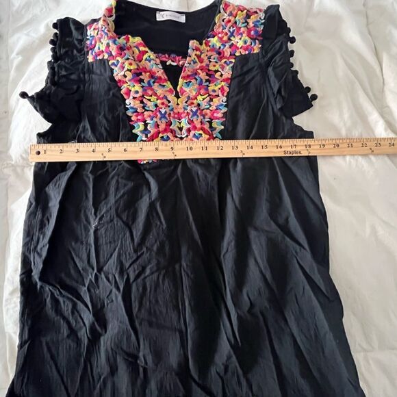 Kirundo embroidered dress - Picture 3 of 4